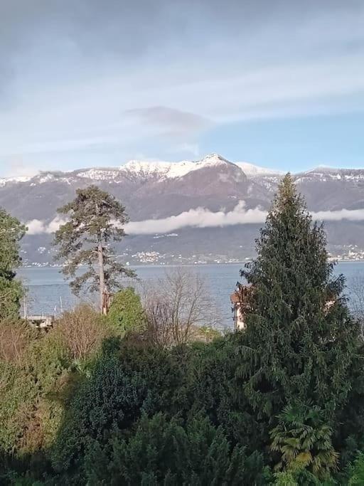 Studio With Lake And Montains Views Free Parking Luino Kültér fotó